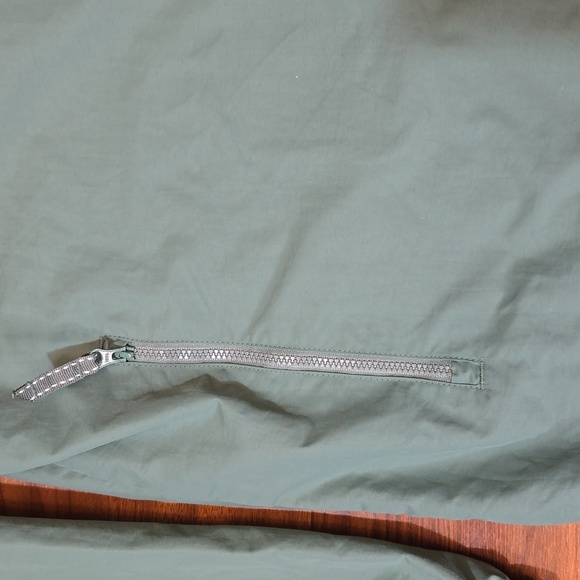 Lands' End nylon rain jacket windbreaker - Picture 4 of 12